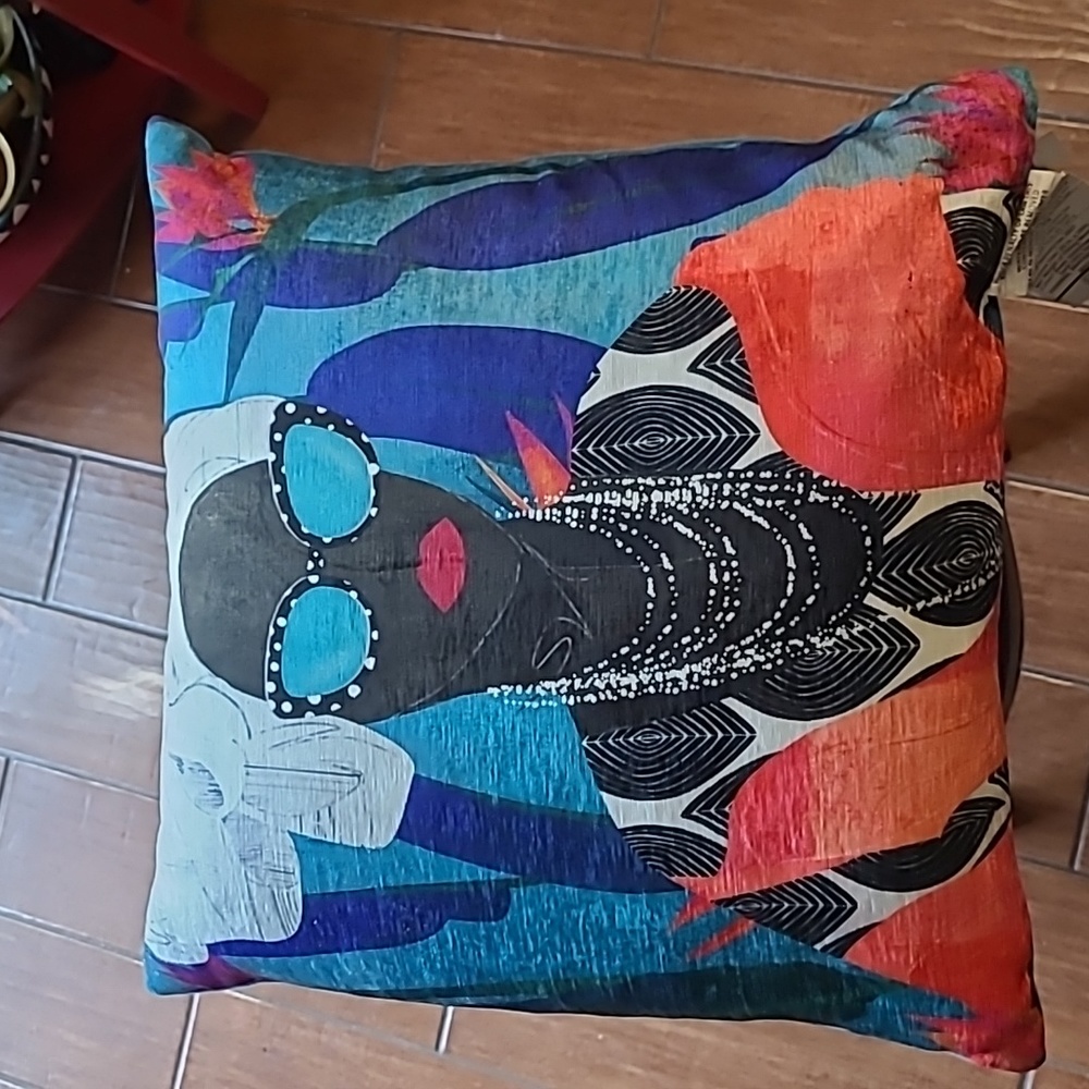 🖤Decorative Woman Throw Pillow